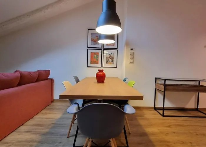 Roma 30 - Poema Lejlighed Trieste