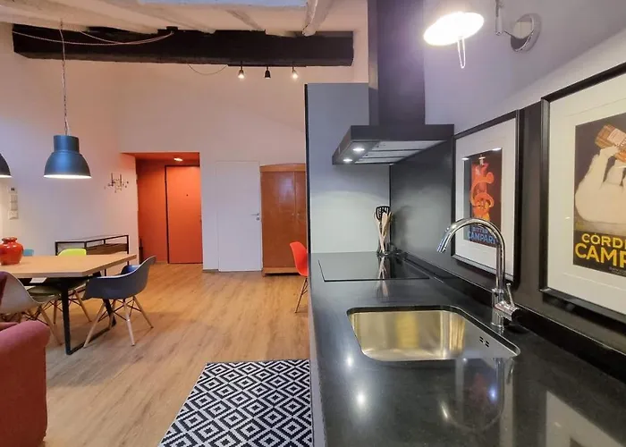 Lejlighed Roma 30 - Poema *