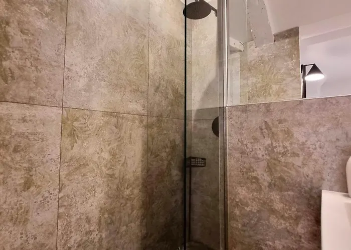 Roma 30 - Poema Lejlighed *